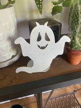 Load image into Gallery viewer, Metal ghost table top decor / tea light holder
